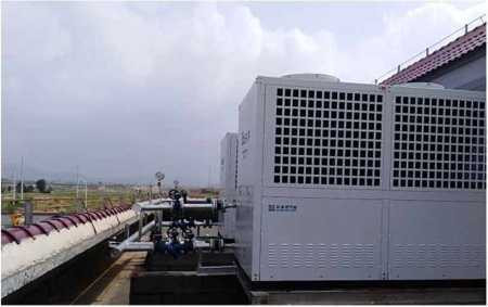 R744 Co2-Lucht aan WaterWarmtepomp 160kW Commercieel voor het Verwarmen van Koelwarm water